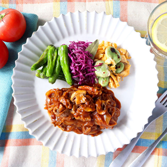 福岡県北九州市小倉北区 花かがみ ホロッととろける!ビーフストロガノフbīhusutoroganohubentō(冷凍)