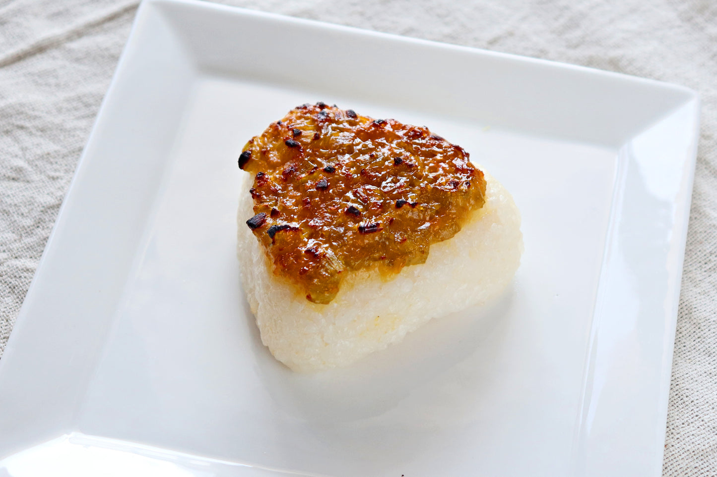 福岡県北九州市小倉北区 花かがみ 甘辛ふきみその焼きおにぎりhukimisōnigiri(yakionigiri)(冷凍)