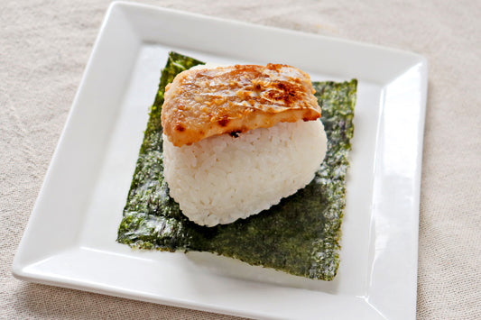 福岡県北九州市小倉北区 花かがみ ふっくら鱈の西京焼きおにぎりtaranosaikyōyaki onigiri(冷凍)