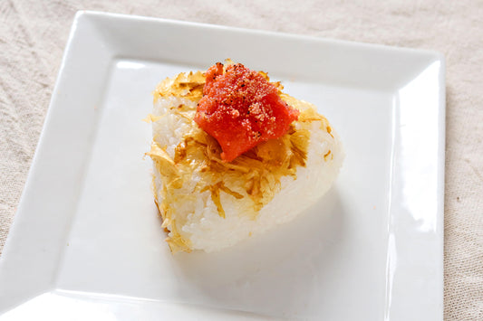 福岡県北九州市小倉北区 花かがみ ピリ旨!焼き明太子とおかかおにぎりyakimentaikotōkakamabusinōnigiri(冷凍)